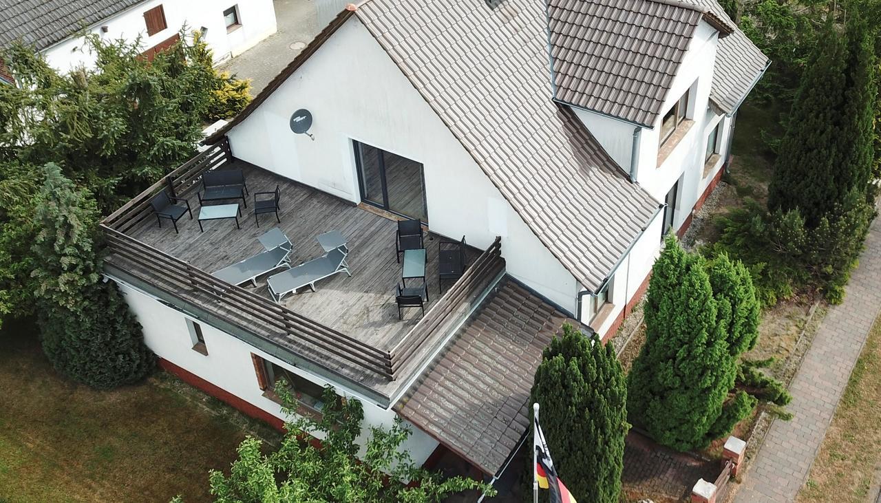 Ostseeferienhaus Oberes Apartment Monkebude ภายนอก รูปภาพ
